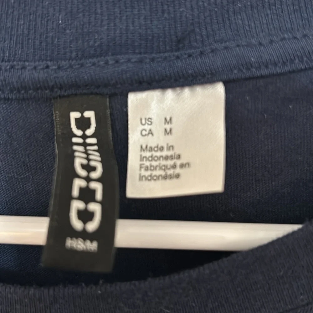 Divided USA T-Shirt size medium navy blue crewneck short sleeve